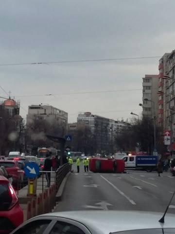 Accident grav în centrul Capitalei. Imagini de la locul tragediei - FOTO 421035