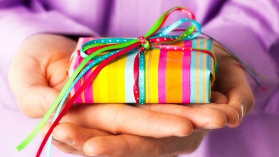 Cinci idei de cadouri la preț redus pe care le puteți cumpăra online
