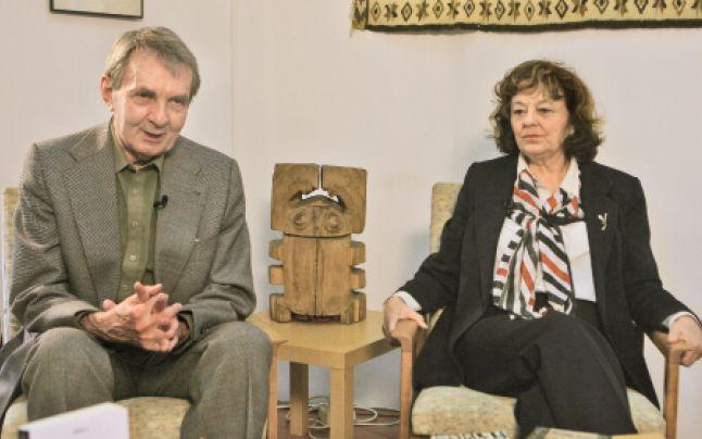 Ana Blandiana: Nu credeam să învăţ să anunţ vreodată moartea soţului meu, omul pe care l-am iubit mai mult de o jumătate de secol 421528