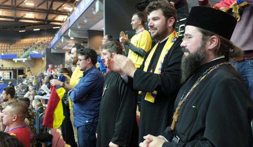 Prezență surpriză în tribune la meciul Naționalei de Handbal Feminin a României, câștigat în fața echipei Rusiei (FOTO) 421490