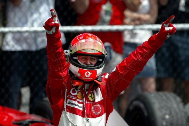 A apărut prima poză cu Michael Schumacher după accidentul de la ski