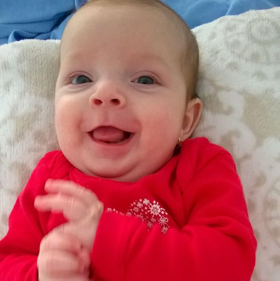 O cheamă Iris, are trei luni și se luptă cu o boală cumplită. Cum o putem ajuta 423733