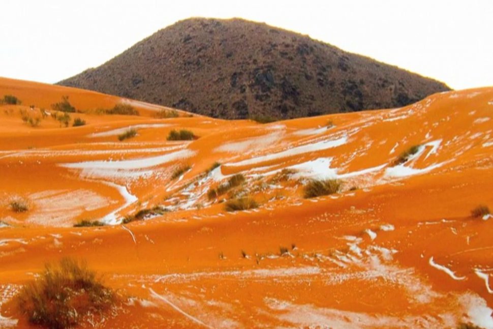 A nins în Sahara! Imagini spectaculoase care îți taie respirația 