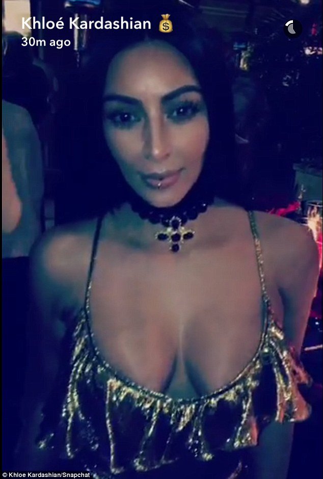 Aparitia surprinzatoare a lui Kim Kardashian in ziua de Craciun! Cum a aparut starleta