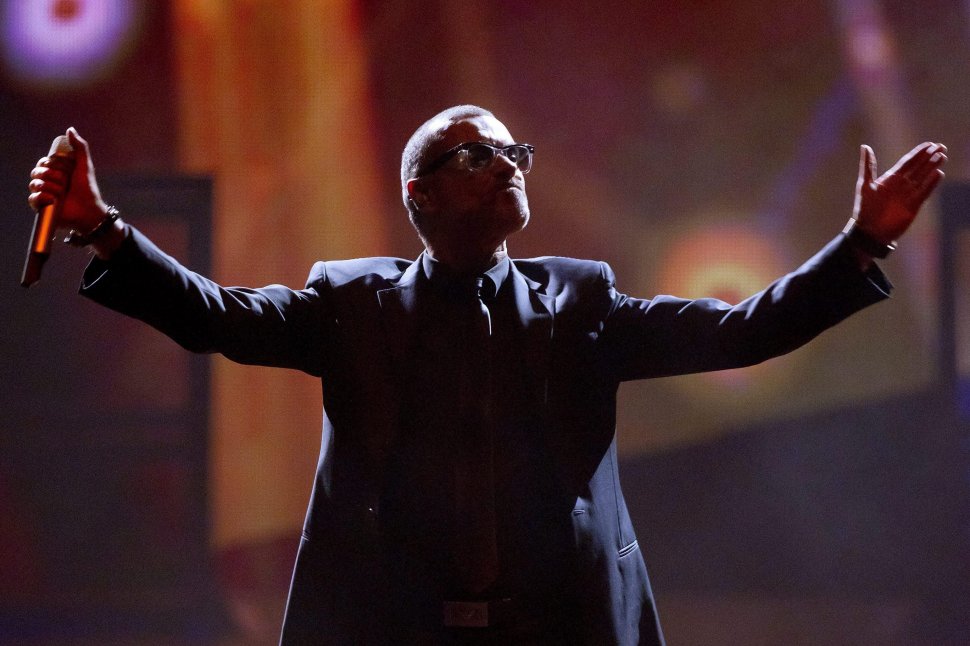 GEORGE MICHAEL A MURIT. Remember: George Michael, în concert la Bucureşti