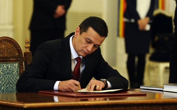 Sorin Grindeanu este noul premier. Klaus Iohannis a semnat decretul