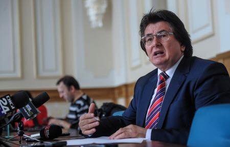 Nicolae Robu, primarul Timişoarei, pregătit pentru o colaborare cu premierul Sorin Grindeanu: „Ne avem numerele de telefon“ 