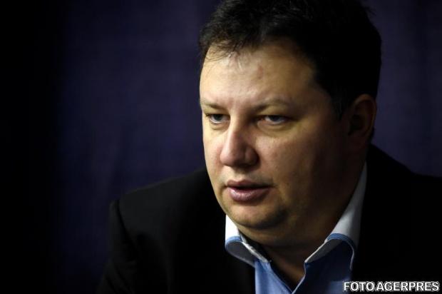 CV-ul ministrului propus al Energiei, Toma Petcu, este plin de greşeli. Ce explicații a dat, după ce a fost întrebat de jurnaliști