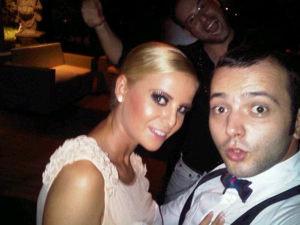 O fostă vedetă tv a devenit mamă de gemeni 426696