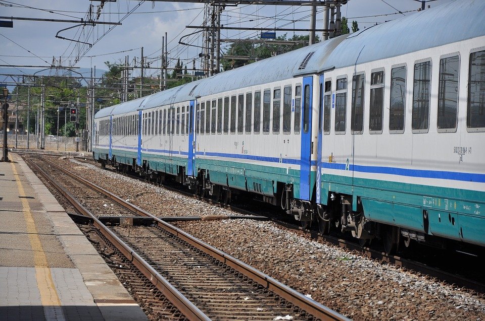 Astra introduce un tren de lux pe linia Bucureşti - Arad. Urmează Timişoara - Baia Mare şi Timişoara - Viena 