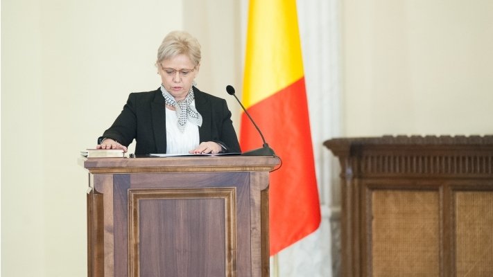 Lovitură pentru Guvernul Grindeanu. Procesul ministrului Adriana Petcu cu ANI nu este &quot;subiect închis&quot;
