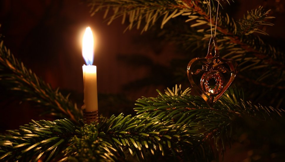 Un preot din Chişinău avertizează: Crăciunul sărbătorit de două ori dezbină poporul