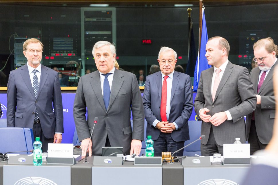 Alegeri Parlamentul European. Candidatul PPE, Antonio Tajani, a câștigat primul tur