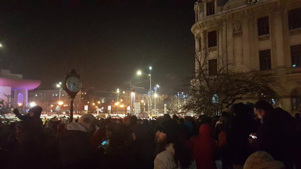 Proteste în Capitală și în țară împotriva legii graţierii. Câteva mii de oameni au ieșit în stradă 429381