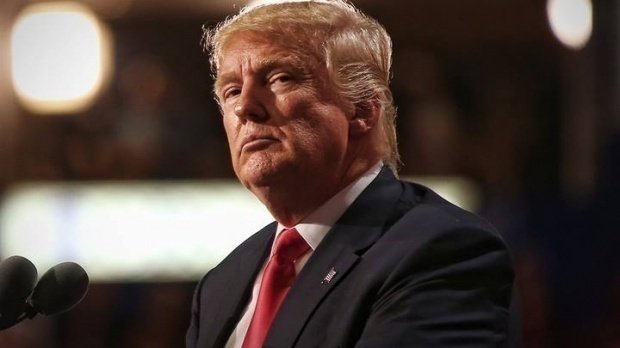 Trump a criticat presa din prima zi ca președinte al SUA