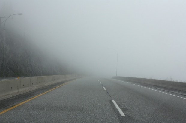 Ceaţă pe Autostrada A2, vizibilitatea este sub 50 de metri în anumite zone