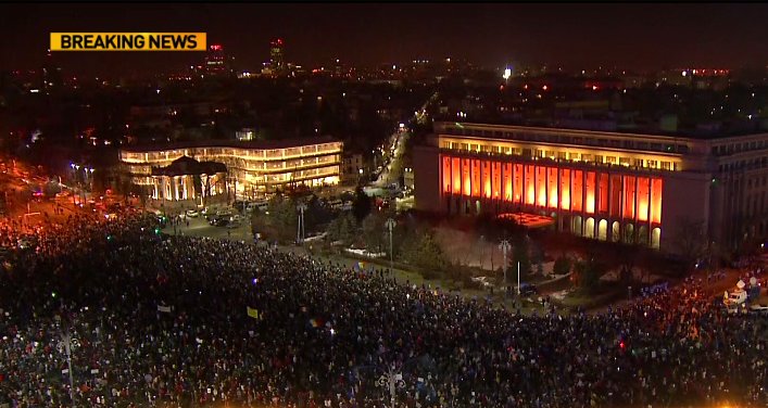 Proteste în București și în țară. Peste 140.000 de manifestanți sâmbătă seara în Piaţa Victoriei 