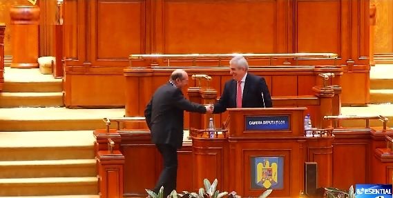 Traian Băsescu, schimb de replici cu Călin Popescu Tăriceanu: ”Am fost cel mai bine informat om politic, dar n-am știut decât 10 la sută”