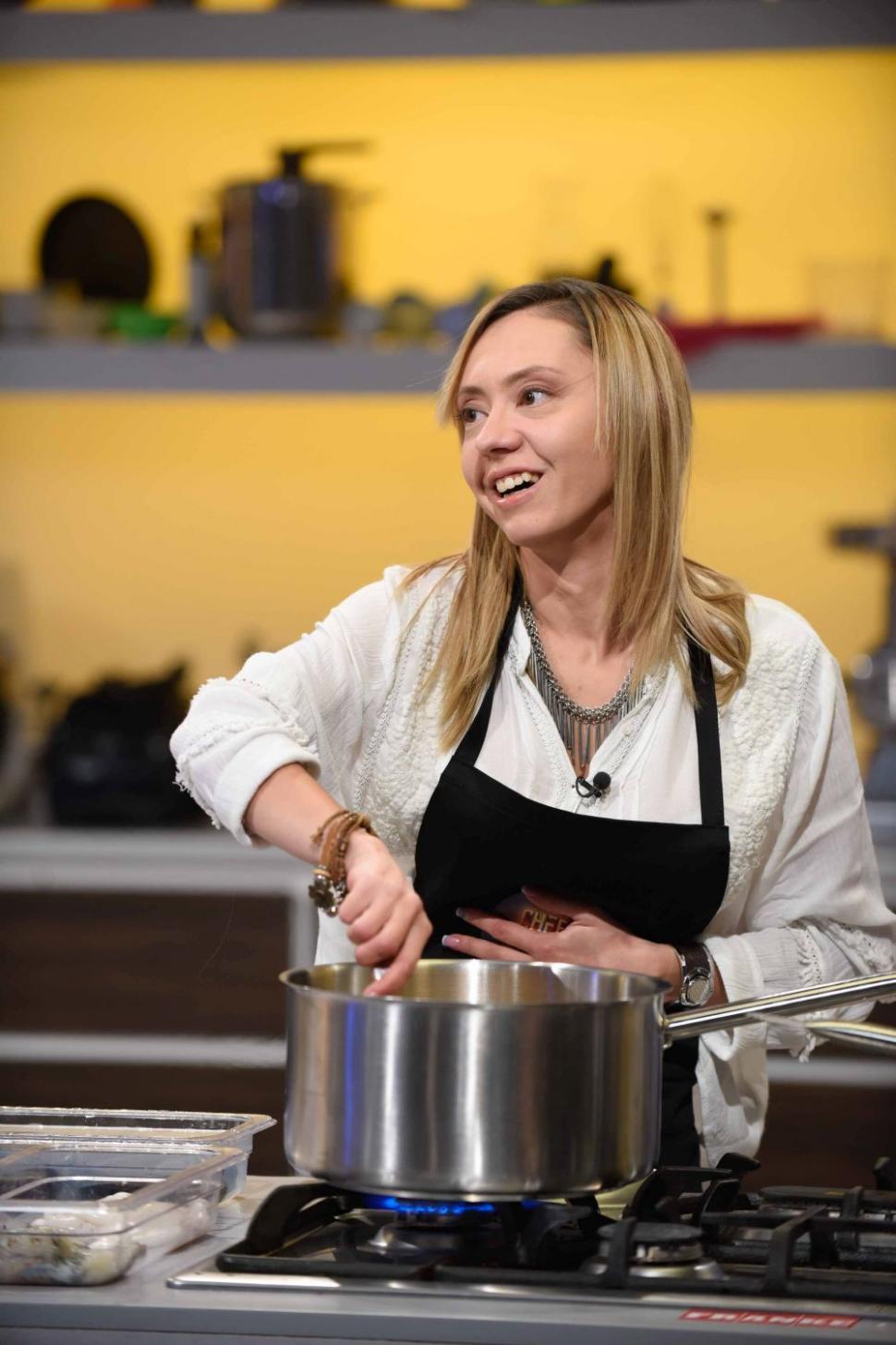 Din pictoriale în reviste pentru adulți, direct la cratiță la „Chefi la cuțite” - GALERIE FOTO 433696