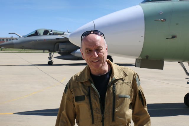 Celebrul pilot Peter Collins s-a sinucis