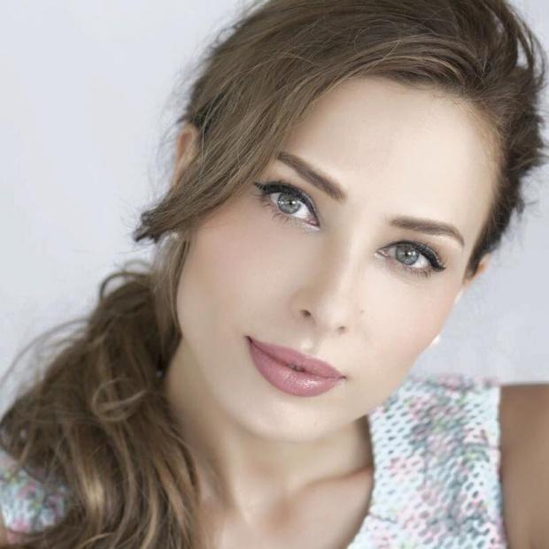 Iulia Vântur, în rochie scurtă și provocatoare, de dragul lui Salman Khan - VIDEO