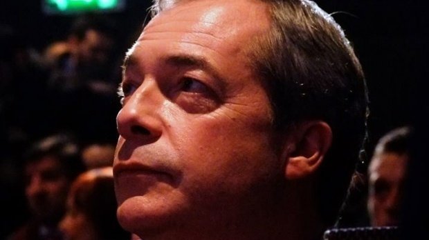 Nigel Farage, fotografie inedită pe Twitter. Cu cine s-a pozat arhitectul Brexit