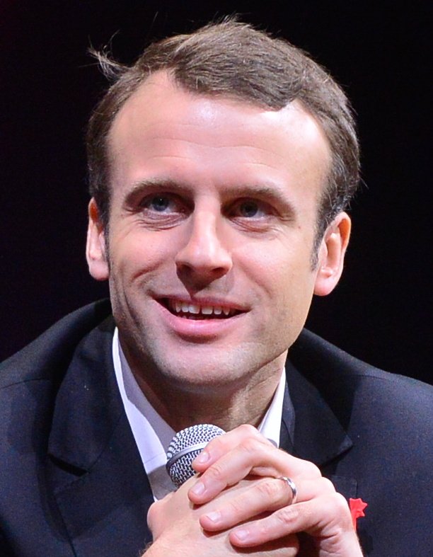 Emmanuel Macron, candidat la prezidențialele din Franța, atacat cu ouă de un protestatar