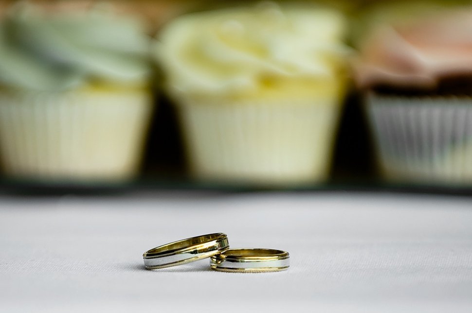 Modificările propuse de PNL în Constituție: Căsătoria este între un bărbat şi o femeie, dar familia nu se întemeiază exclusiv pe căsătorie