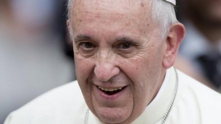 Gabriela Firea: Papa Francisc va vizita România. Arhidieceza Catolică neagă informația