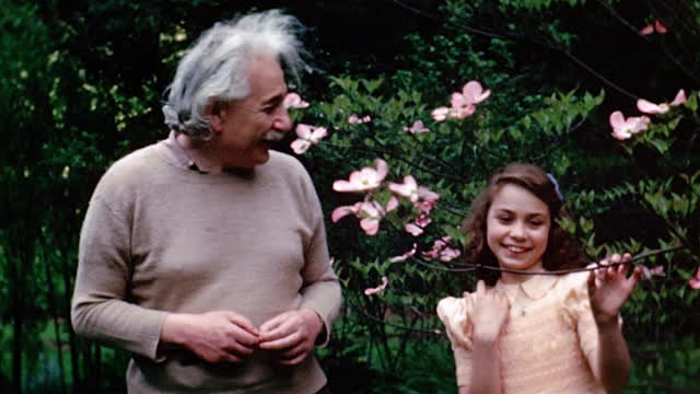 Scrisoarea secretă a lui Albert Einstein către fiica sa, Liesersl