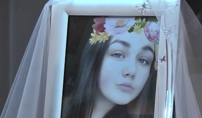 Răsturnare de situație în cazul adolescentei care s-a prăbuşit în gol 30 de metri pentru un selfie