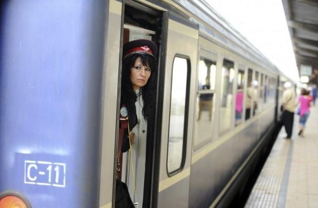 Trenuri oprite pe trasee, în urma grevei spontane la CFR. Trenul internaţional Korona, printre garniturile afectate