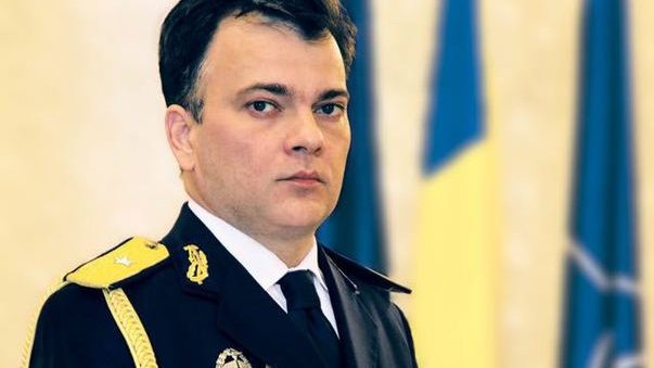 Cine este generalul de brigadă Răzvan Ionescu. Are 45 de ani și este de profesie fizician