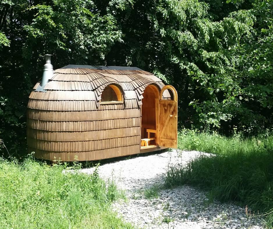  Cum arată primul camping de lux din România 440511