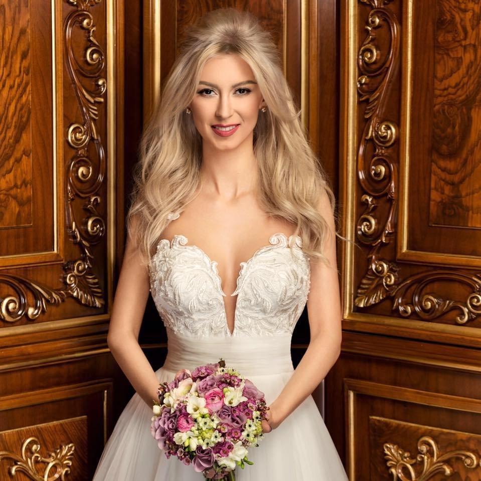 Primele imagini de la nunta Andreei Bălan! Artista s-a căsătorit într-un decor de basm (VIDEO)
