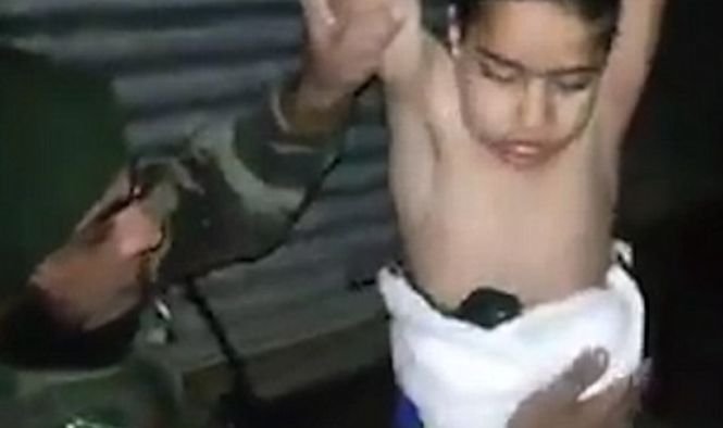 Cum sunt pregătiți copiii kamikaze ai ISIS. VIDEO șocant