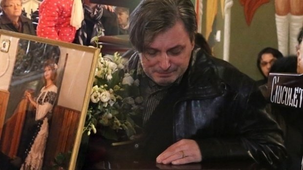Cornel Galeș, dărâmat de durere! În zi de sărbătoare, a pus poza Ilenei Ciuculete pe masă pentru a o simți aproape
