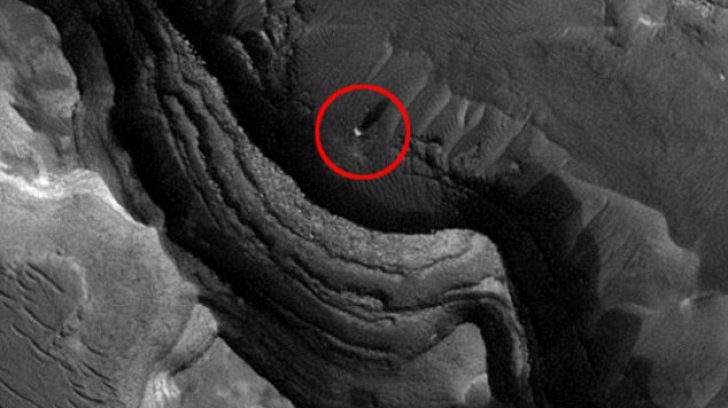 NASA a surprins o sferă luminoasă pe Marte 