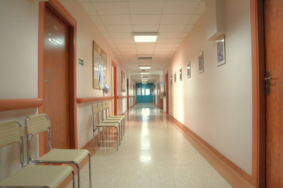 Anchetă la Spitalul Județean Suceava. O ceartă între doi medici a ucis o bătrână de 70 de ani