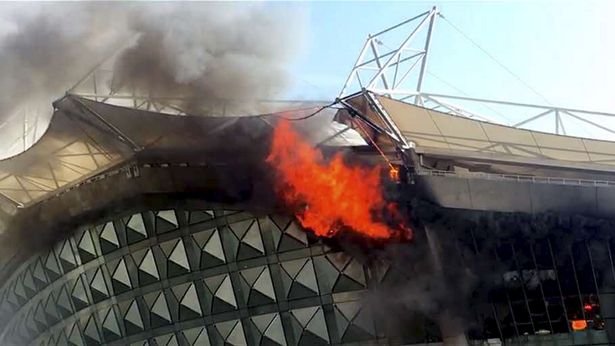 Stadionul echipei lui Carlos Tevez a luat foc