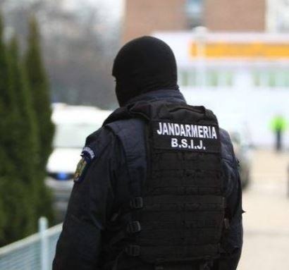 Proiect controversat: Jandarmii vor putea percheziționa fără mandat