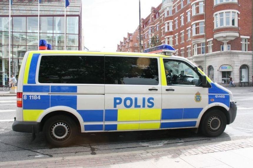 Atac terorist la Stockholm: Un bărbat arestat se declară răspunzător. Cel mai recent bilanț este de patru morți și 15 răniți, inclusiv copii