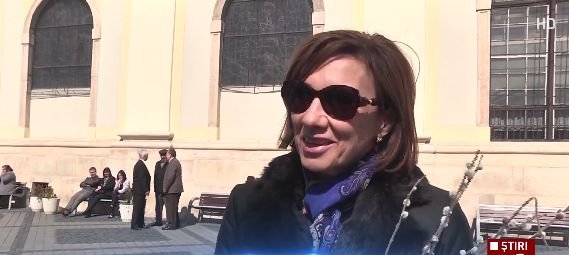 Carmen Iohannis a participat la slujba de Florii, fără să fie însoţită de şeful statului - VIDEO