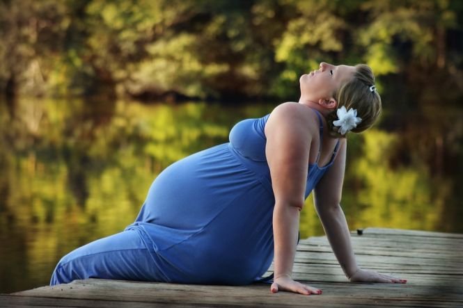 O femeie a aflat că este însărcinată cu tripleți, iar doctorii au pus-o să aleagă care dintre cei trei bebeluşi va trăi. Decizia ei a şocat o lume întreagă!