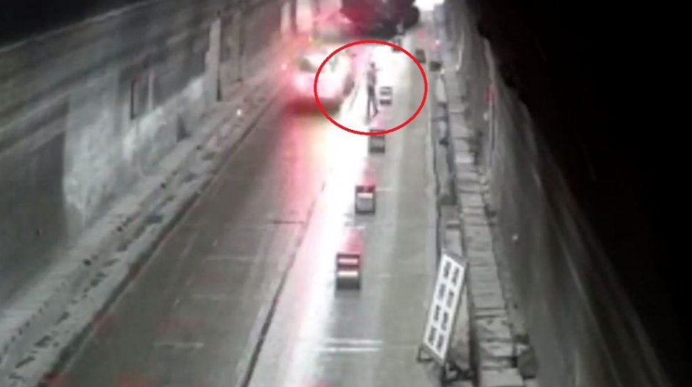 Șoferul erou! A fost omorât încercând să-i ajute pe alții - VIDEO