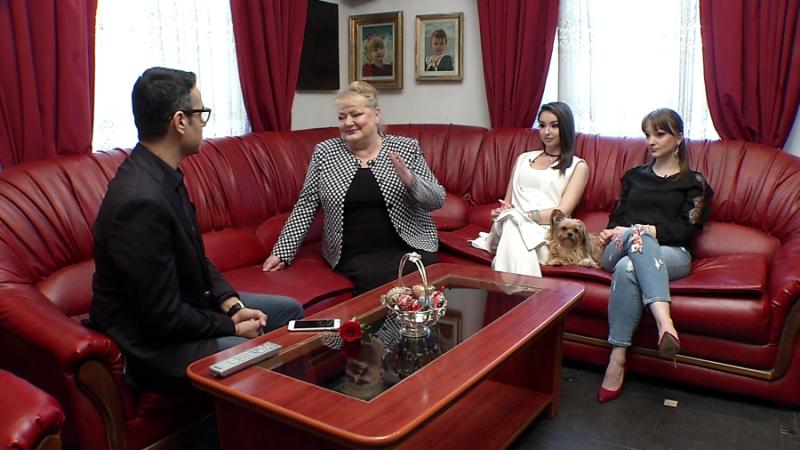 Ce se întâmplă la momântul lui Corneliu Vadim Tudor la mai bine de un an și jumătate de la moartea sa 444630