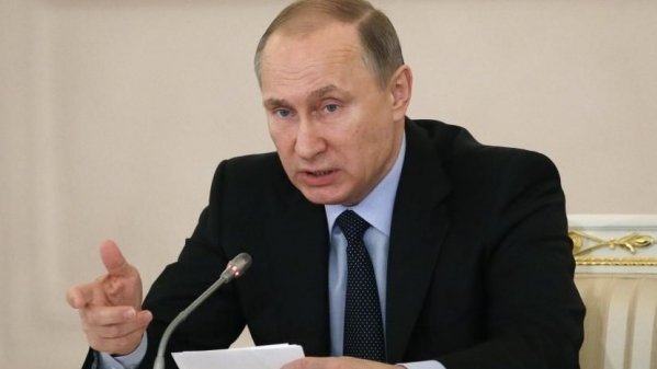 Salariul lunar al lui Vladimir Putin. Vezi cât a câştigat în anul 2016