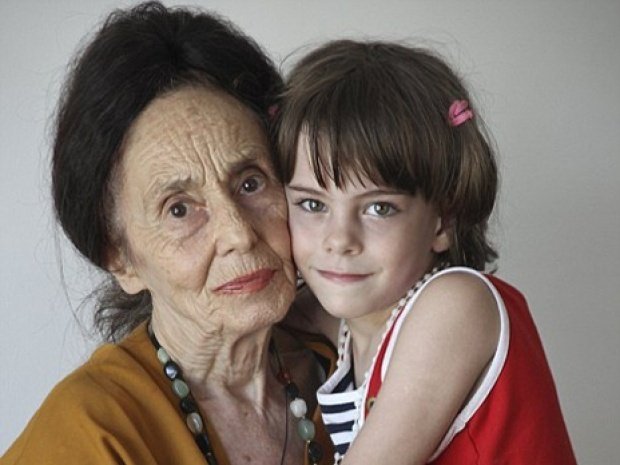 Cum arăta Adriana Iliescu în tinerețe. Cea mai vârstnică mamă din țară era de o frumusețe răpitoare