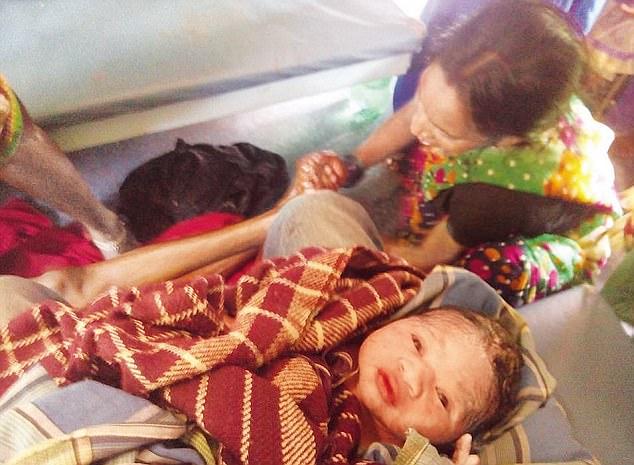 Era student la medicina si a luat trenul spre casa! Dintr-o data o gravida a intrat in travaliu - Studentul a inceput sa scrie pe Whatsapp dupa care... 445225