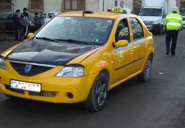 Șofer de taxi găsit mort în mașină, la Oradea